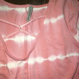 Pink/white tye dye top